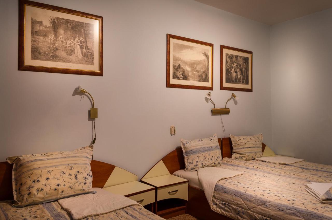 פרימורסקו Kalypso Hotel מראה חיצוני תמונה