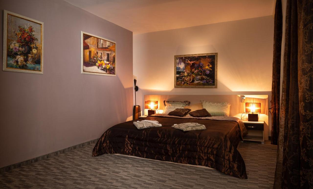 פרימורסקו Kalypso Hotel מראה חיצוני תמונה